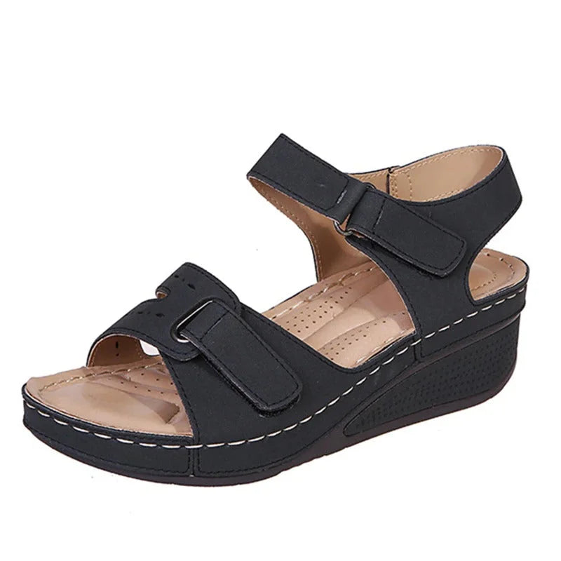Bequeme orthopädische Sandalen für Frauen