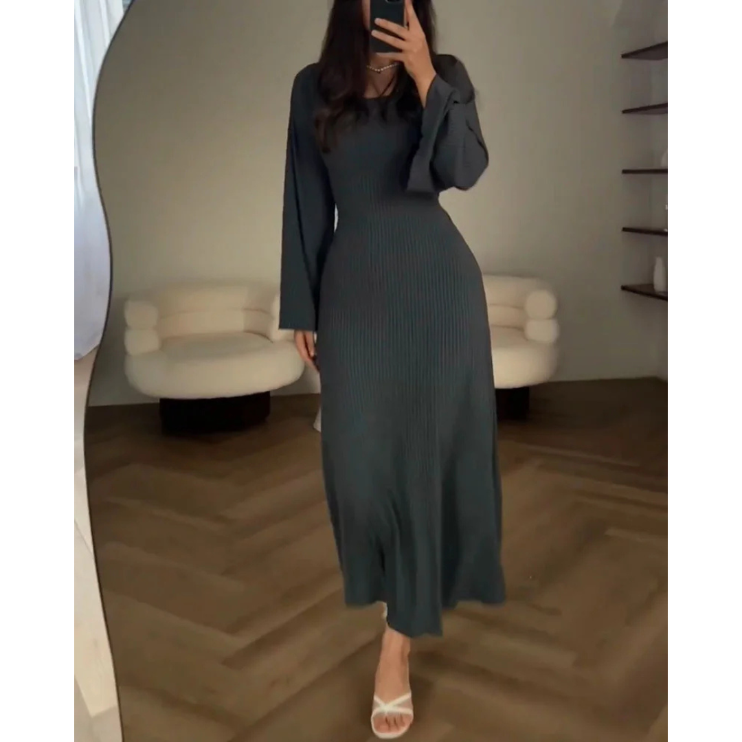 Damen Rippenstrickkleid mit Ausgestellten Ärmeln | Maxi