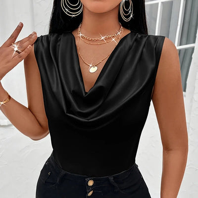 Kiara | Top Casual Din Satin Ärmellos