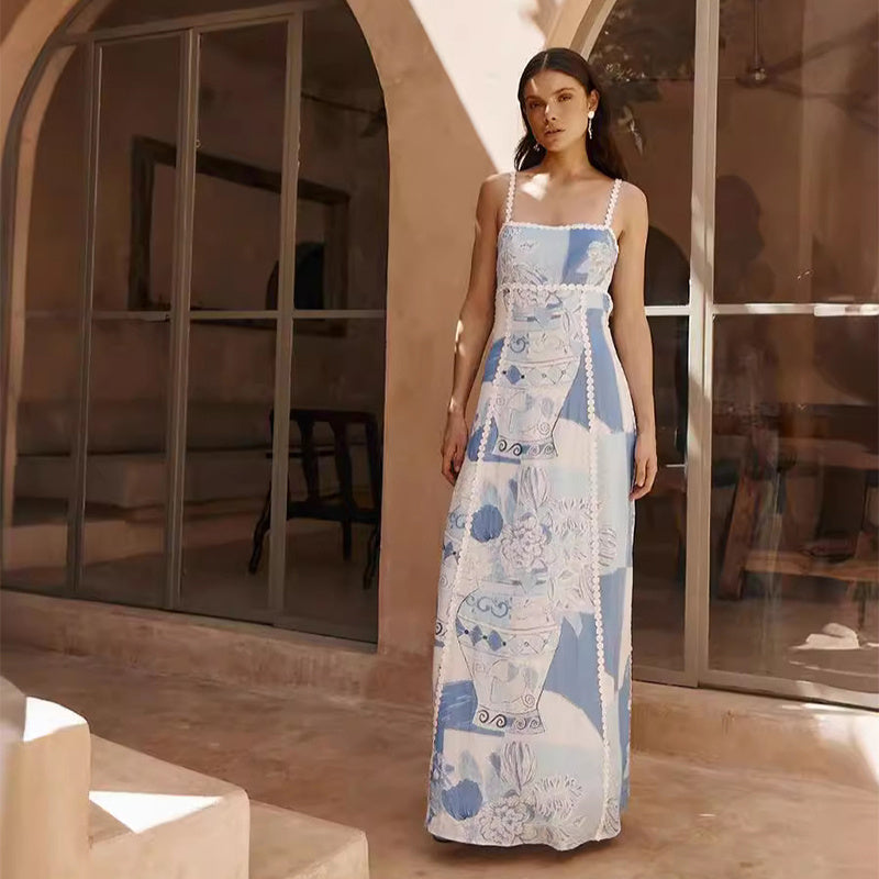 Briana | Blumenmuster Spitzen Trägerkleid mit sexy rückenfreiem Design und Schleifenverzierung