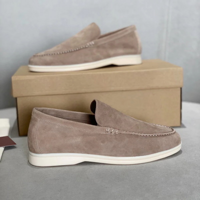 Clark | Slip-On Freizeitschuhe mit Kontrastsohle für Männer