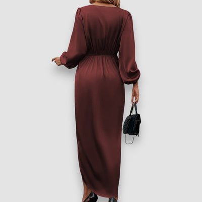 Madelina | Langärmeliges Kleid aus Satin