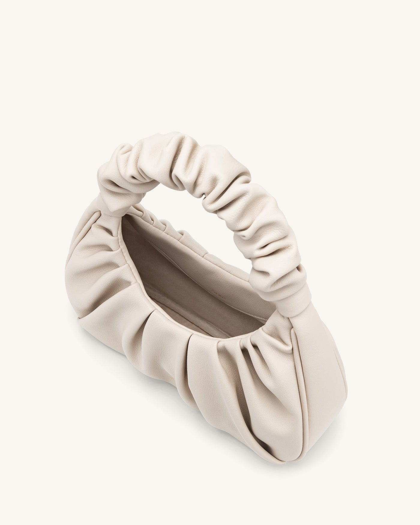 Schultertasche aus veganem Leder in Elfenbein