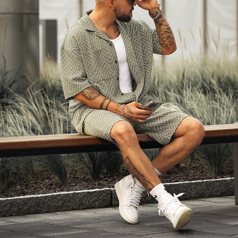 Lockeres Sommer Set für Herren - modisch und luftig