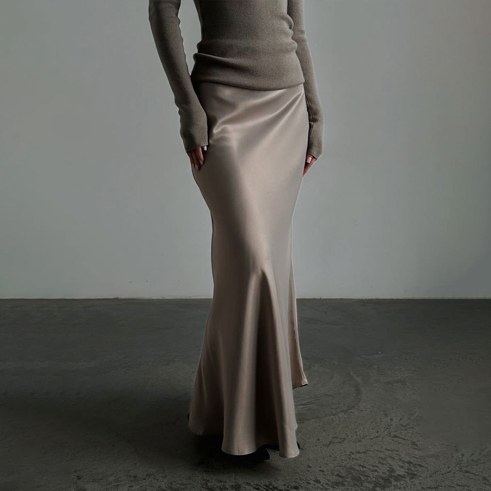 Andrina - Langer Rock aus Satin mit Fishtail-Schnitt