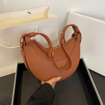 Halbmondförmige Umhängetasche für Damen | Elegant