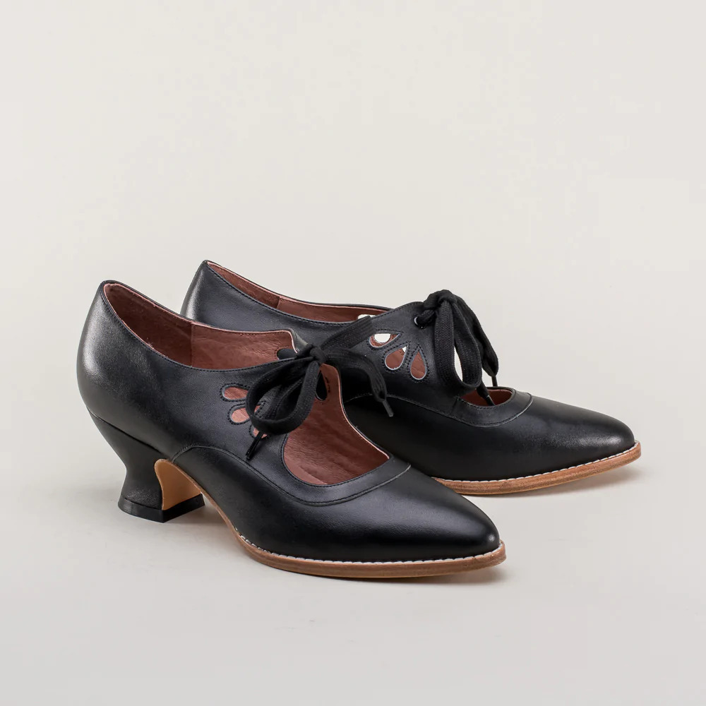 Sheridan - Orthopädische Schnürschuhe für Damen mit Absatz