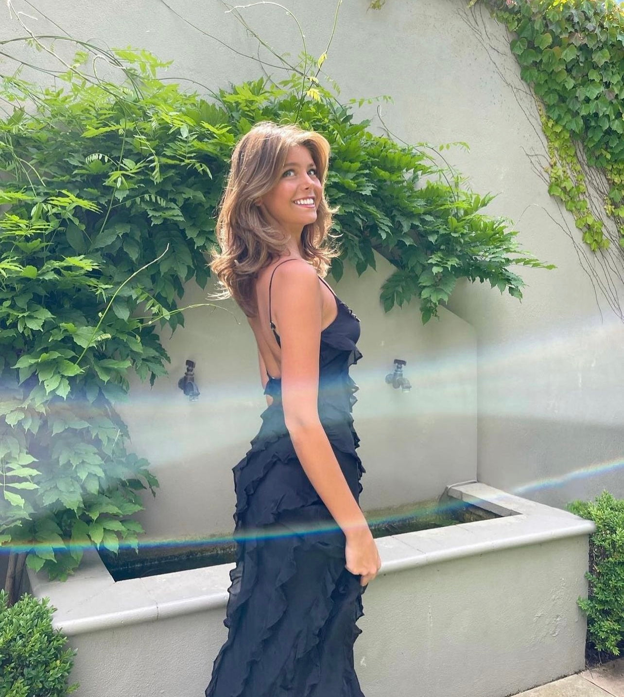 Maxikleid mit Rüschen – Figurbetontes Abendkleid mit Spaghettiträgern