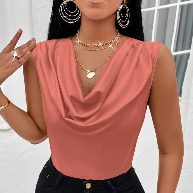 Kiara | Top Casual Din Satin Ärmellos