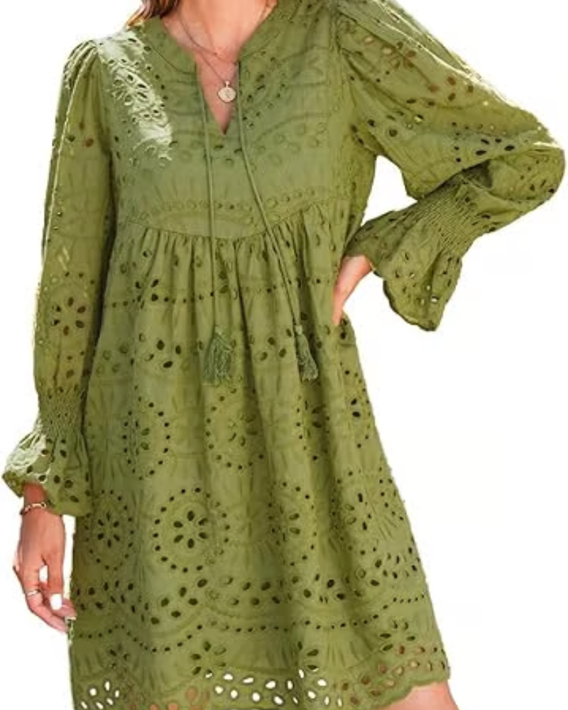 Kurzes Spitzenkleid Liliane: Zeitlose Eleganz und unvergleichlicher Charme