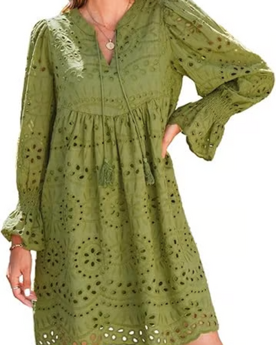 Kurzes Spitzenkleid Liliane: Zeitlose Eleganz und unvergleichlicher Charme