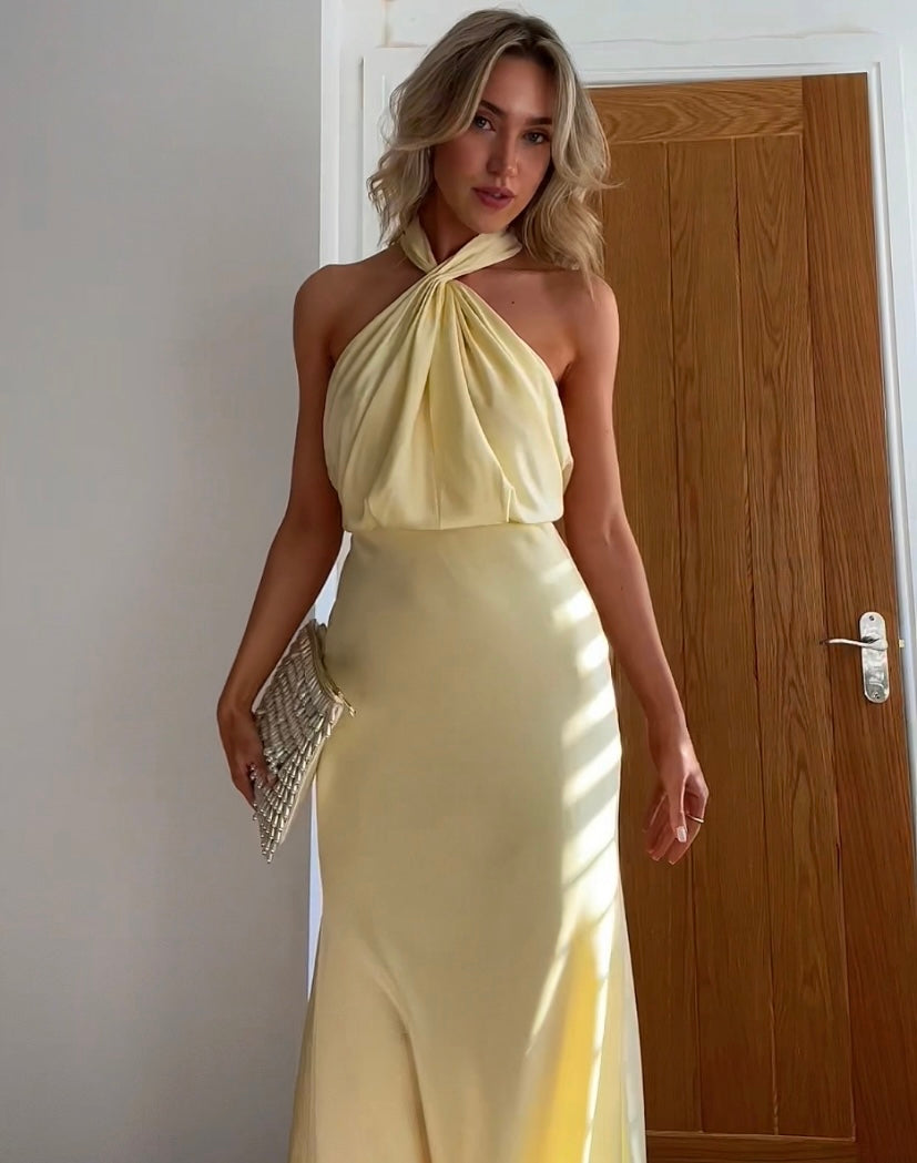 Stilvolle Halterneck-Maxikleid Damen mit Taillierung – Yara