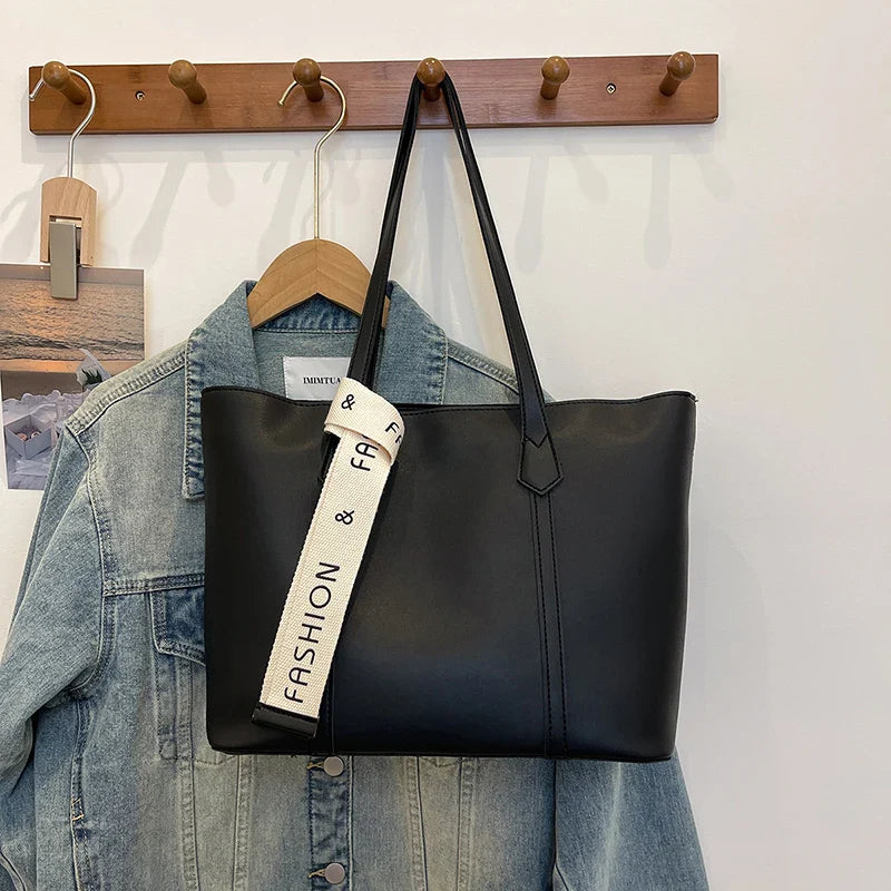 Große Umhängetasche Für Damen | Stilvoll