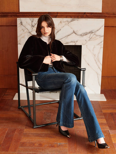 Elegante Kurzjacke aus Kunstfell – Stilvoll & Vielseitig