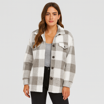 Clara | Stilvolle Strickjacke für Damen mit Knöpfen