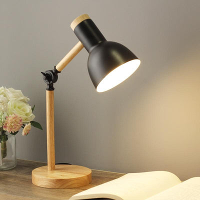 Skandinavische Tischlampe – Minimalistisches Design mit Holzdetails