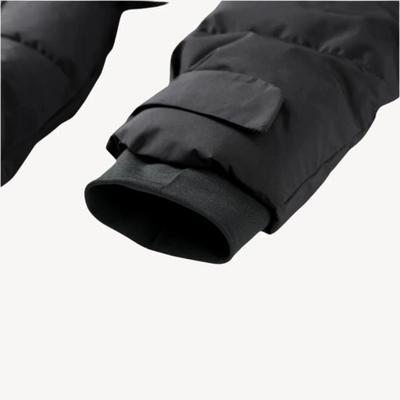 Pufferjacke mit Gürtel und Kapuze für Damen – Wasserabweisender Wintermantel mit hohem Kragen und verstellbaren Bündchen