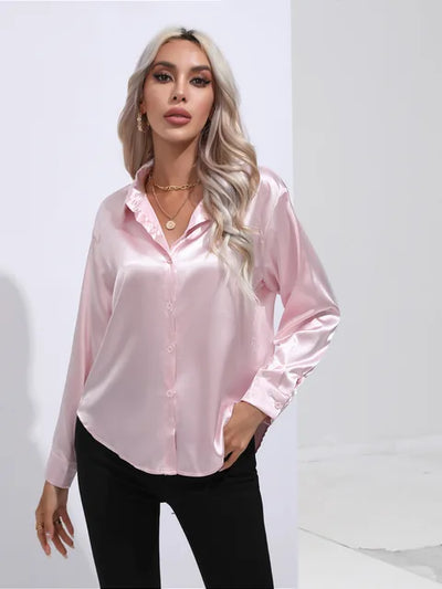 Elegante Satinbluse mit langen Ärmeln - Mühelos und luxuriös