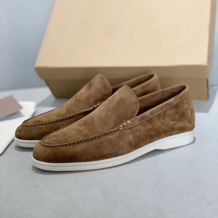 Clark | Slip-On Freizeitschuhe mit Kontrastsohle für Männer