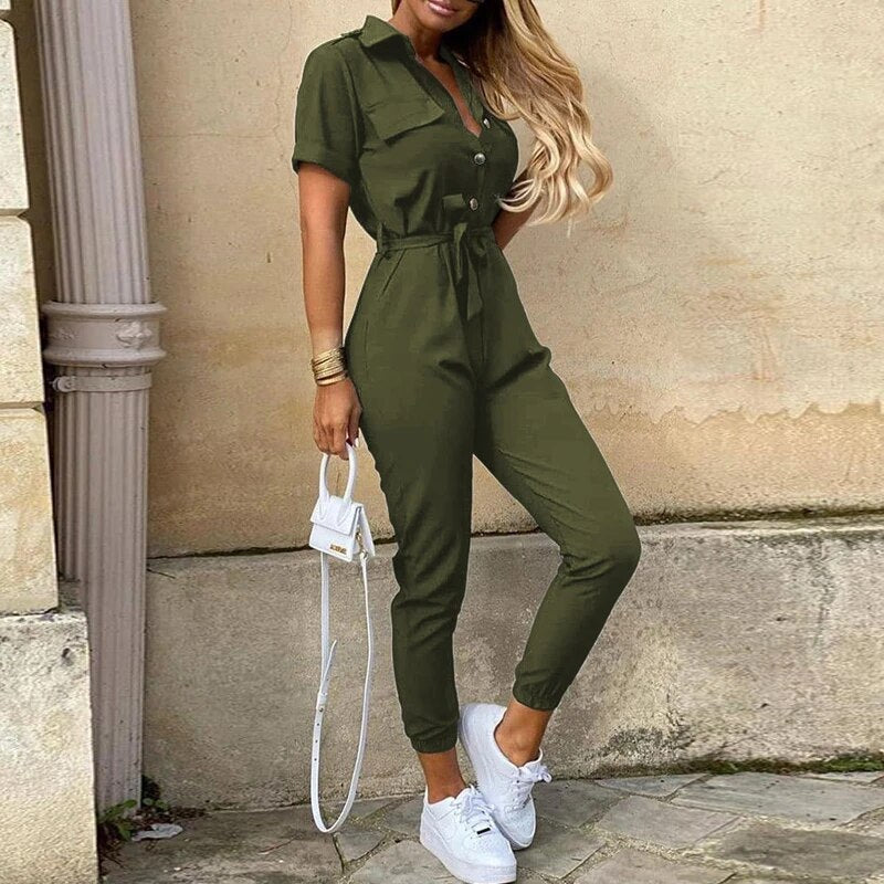 Damen Jumpsuit – Taillierter Schnitt mit Gürtel – Kurzarm – Streifenmuster – Knopfleiste