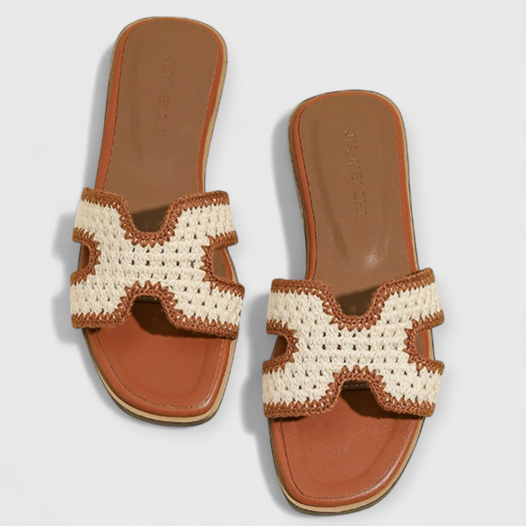 ADÈLE RAPHIA | SOMMERLICHE SANDALEN