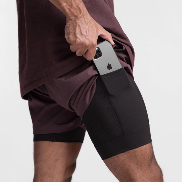 Trendige Sportshorts mit atmungsaktivem Material und Seitentasche – Marky