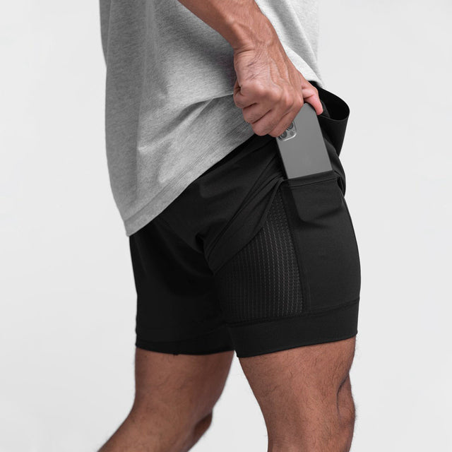 Trendige Sportshorts mit atmungsaktivem Material und Seitentasche – Marky