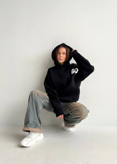 Oversized Hoodie mit abstraktem Rückendruck – Urban, Cozy & Ausdrucksstark
