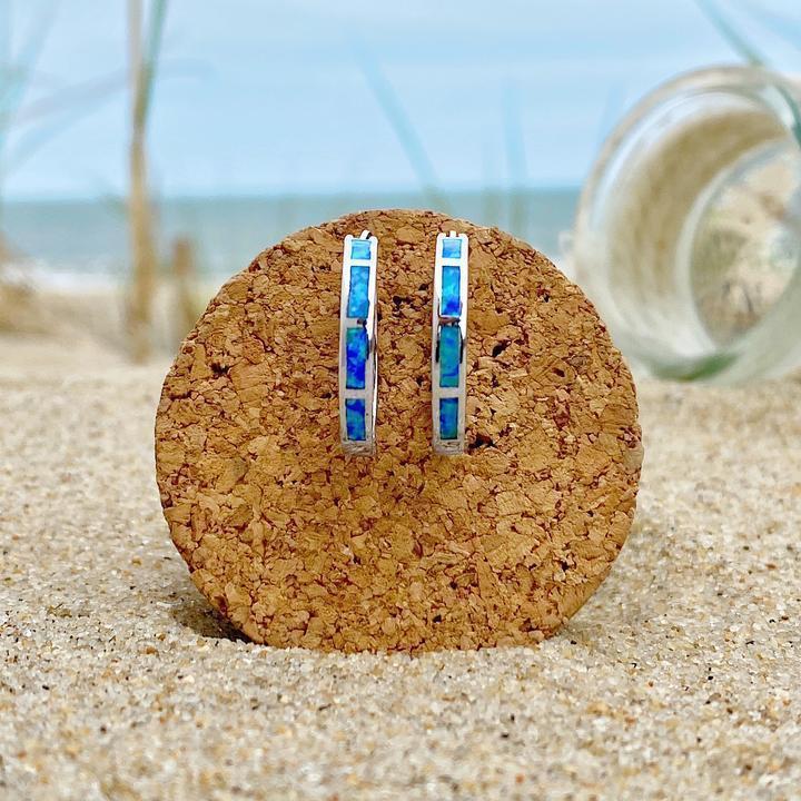 Blaue ozeanische Opalohrringe aus Silber