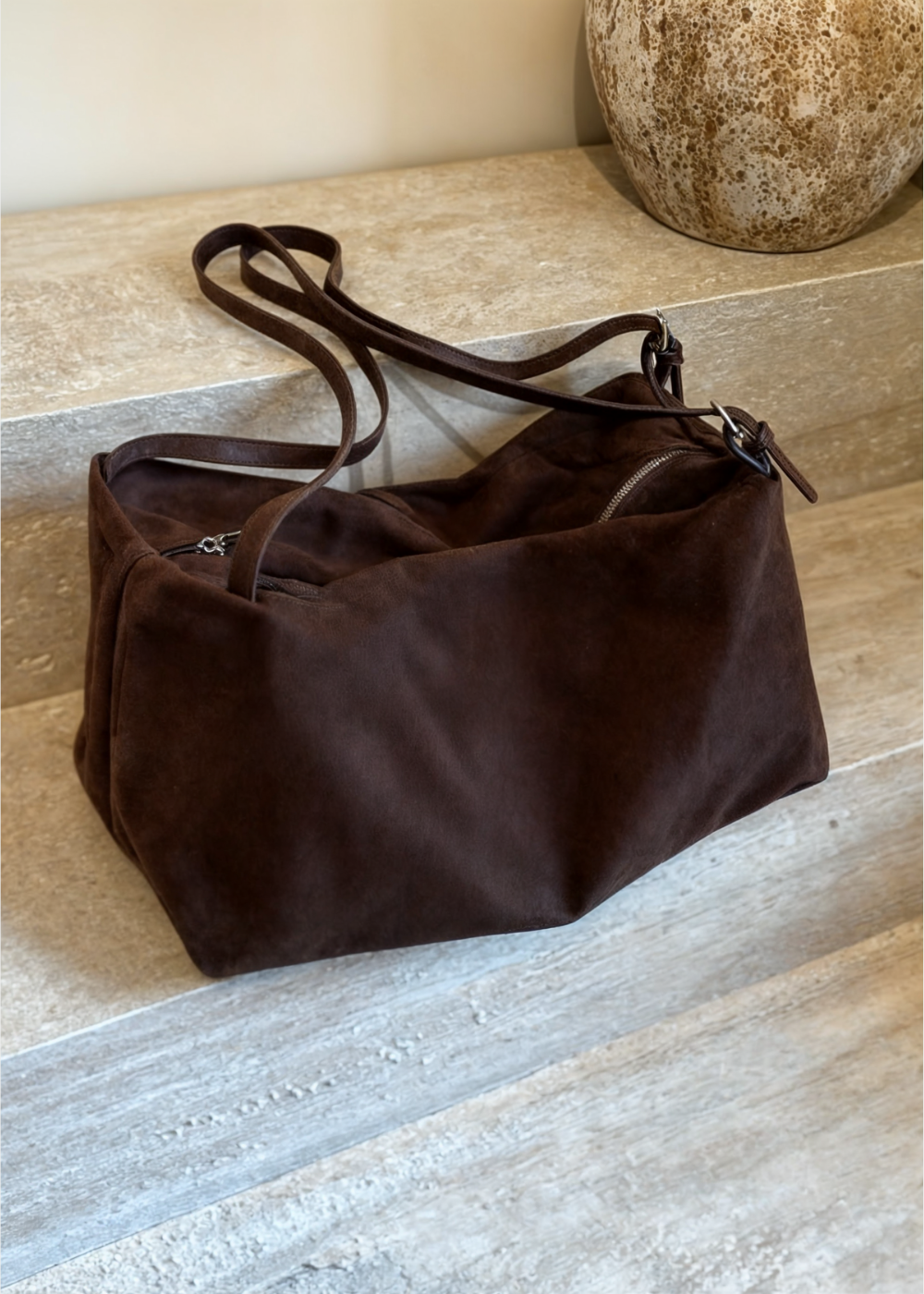Damen Wildleder Umhängetasche – Vegane Schultertasche Elegant & Kompakt