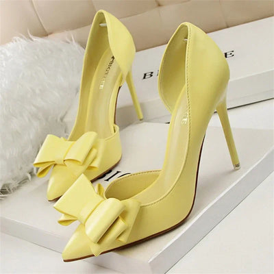 INGE | Schicke Pumps mit Schleifendetail und spitzer Spitze