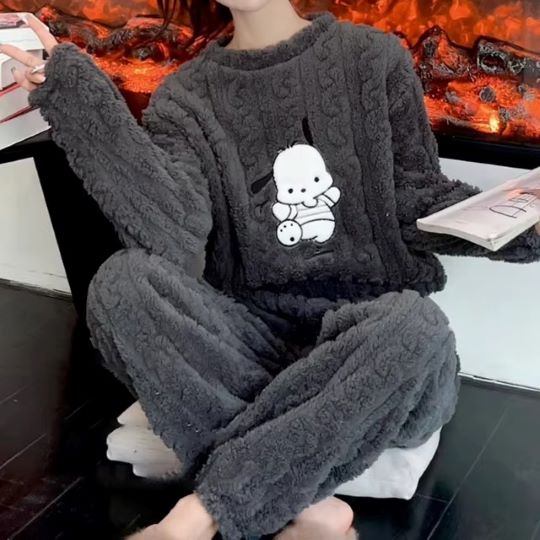 Patricia – Fleece Pyjama für Damen