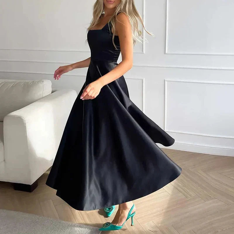 Serena | Elegantes Midikleid Satin A-Linie mit Spaghettiträgern