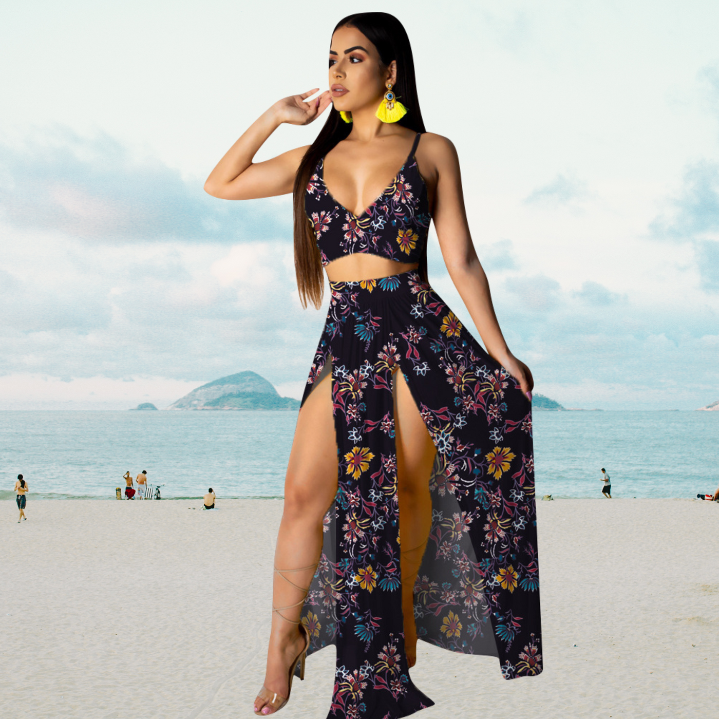 Sommeroutfit mit Spaghettiträger und langem Rock mit Schlitz – Naïma