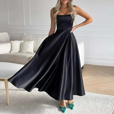 Serena | Elegantes Midikleid Satin A-Linie mit Spaghettiträgern