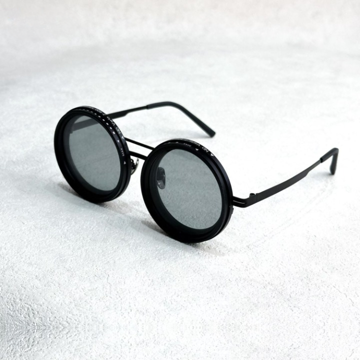 Handgefertigte Sonnenbrille mit Verstellbarer Linsendämpfung und UV-Filter - OptiShade™ Pro ND9