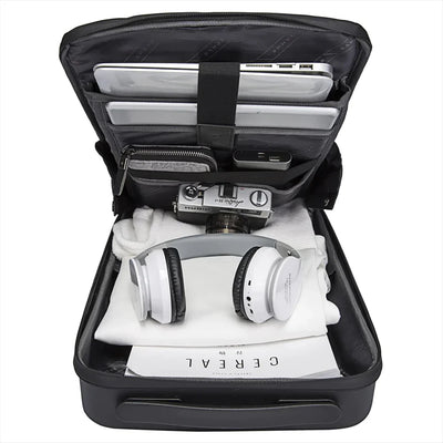 Geräumiger Herren-Rucksack mit Ladeanschluss | Hartschale