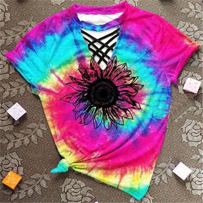 Trendiges Damen T-Shirt mit Cut-Out-Design und Tie-Dye Muster – Norina