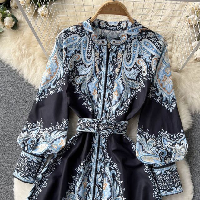 Petrin | Damen Kleid Mit Blumenmuster Gürtel