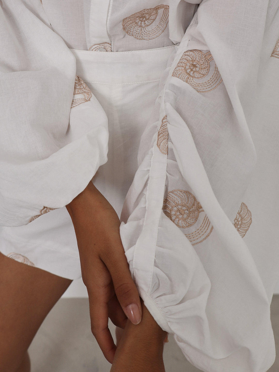 Olga | Avia Besticktes Baumwollhemd | Weiß