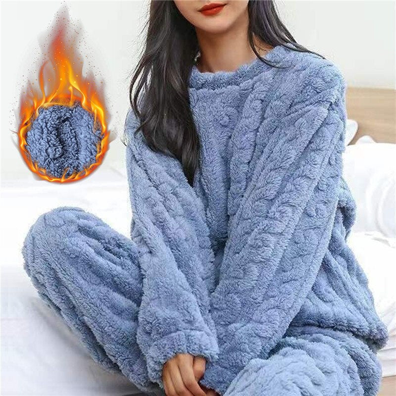 Patricia – Fleece Pyjama für Damen
