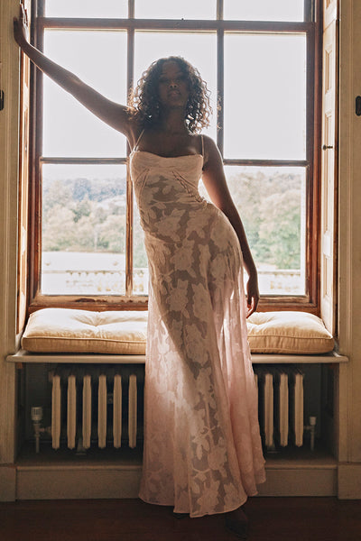 Paulette - Elegantes langes Kleid mit Korsett