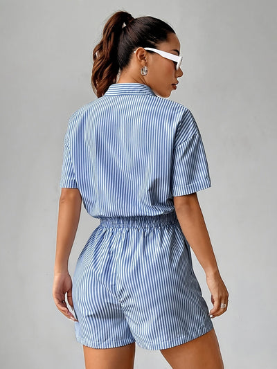 Trendiger Damen Jumpsuit mit kurzen Ärmeln für den Sommer - StreifenFrisch