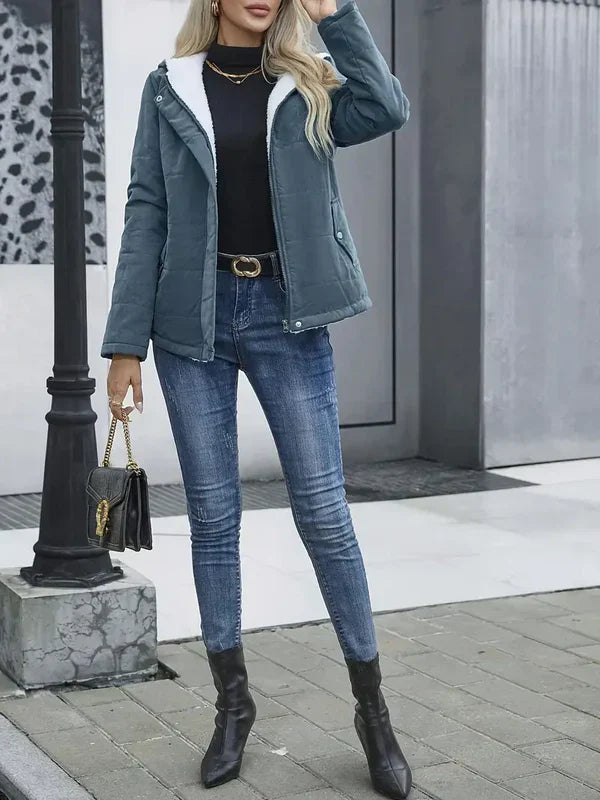 Dorothea | Eleganter Mantel mit Kapuze