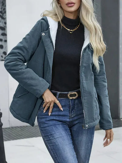 Dorothea | Eleganter Mantel mit Kapuze