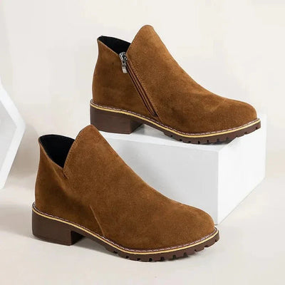 Dalia – Elegante orthopädische Wildlederstiefel