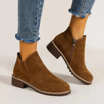 Dalia – Elegante orthopädische Wildlederstiefel