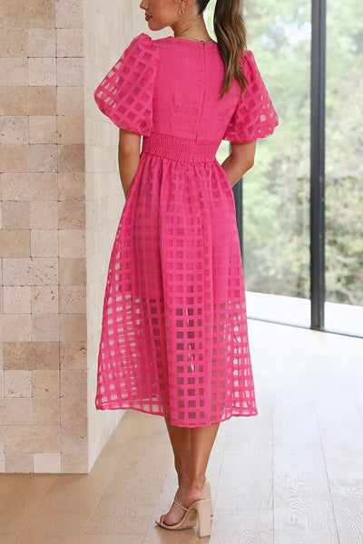 Elina – Chic Midi Kleid mit Puffärmeln