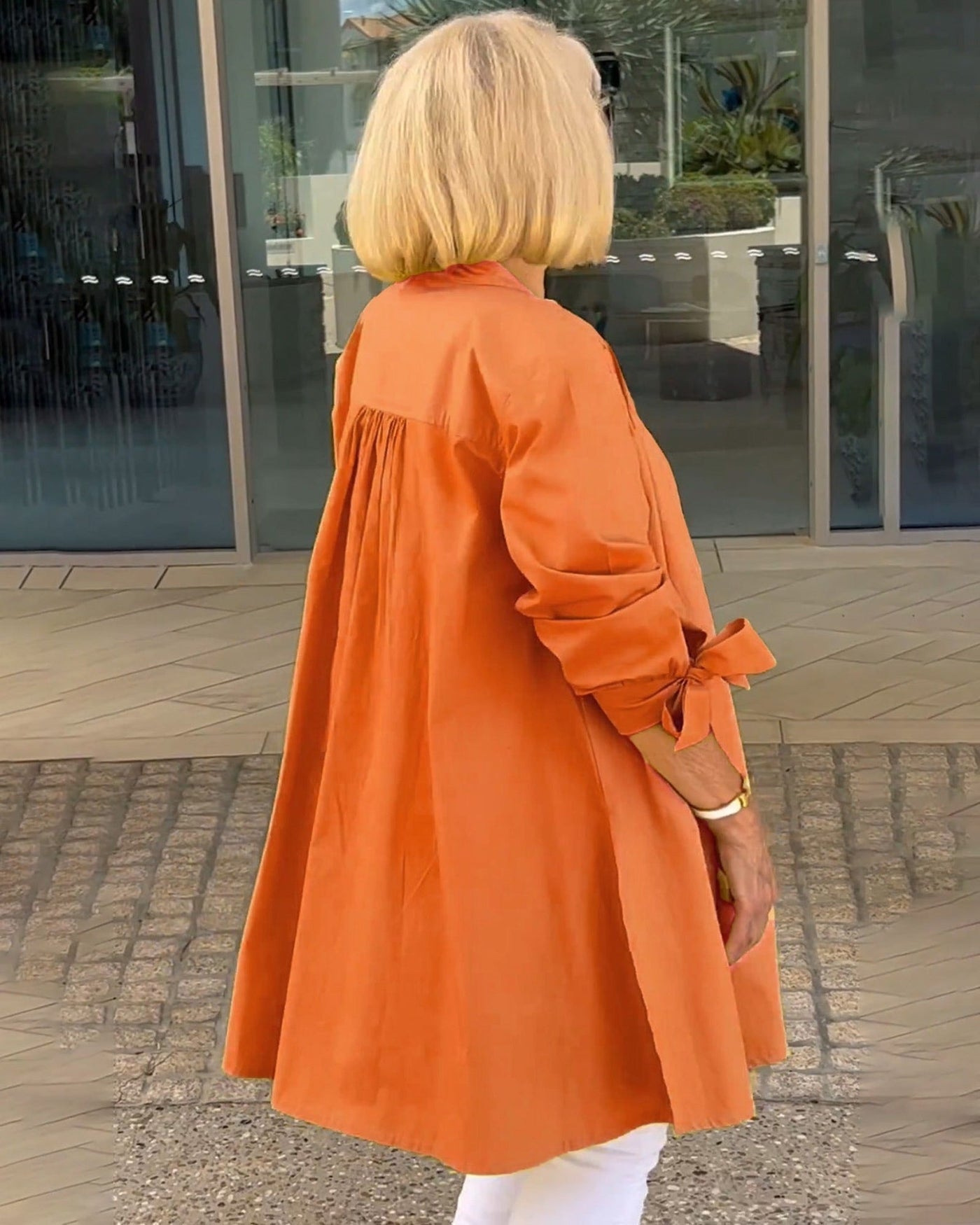 Evalina - Lange Hemdjacke aus Baumwolle mit Knöpfen und Taschen