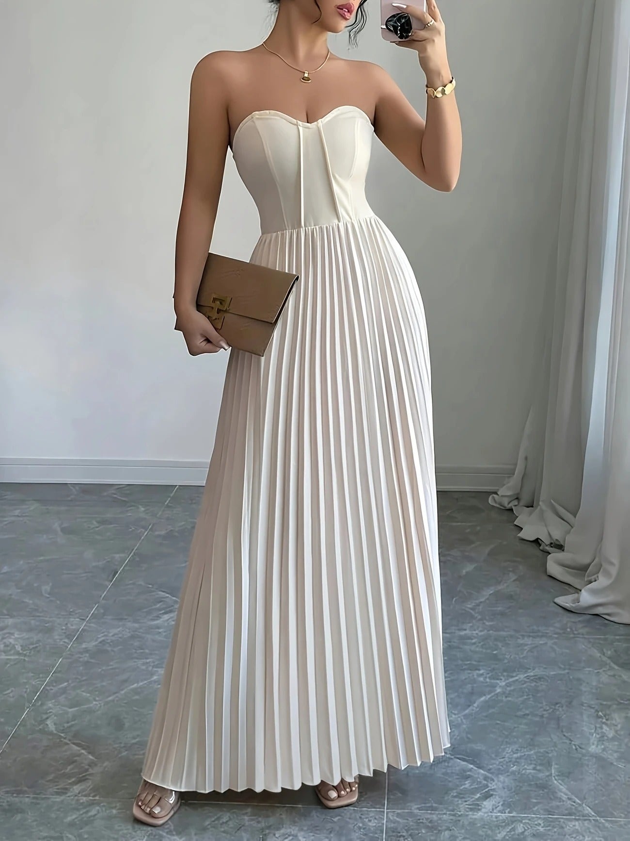 Bérénice | Trägerloses Maxikleid mit Korsagen-Oberteil und Plissee-Rock